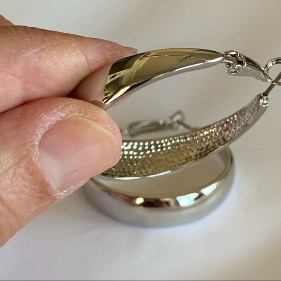 Brand New Silver Mirror Finish Large Hoops - Picture 6 of 10